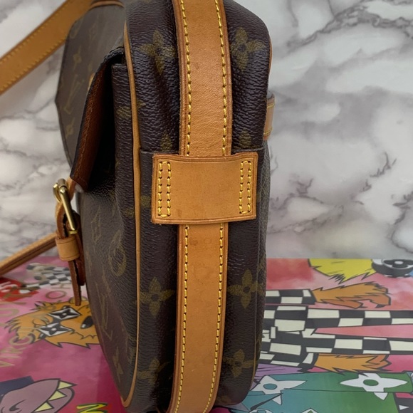 ❗️SOLD❗️🛍Louis Vuitton Jeune Fille GM🛍 - Picture 10 of 16